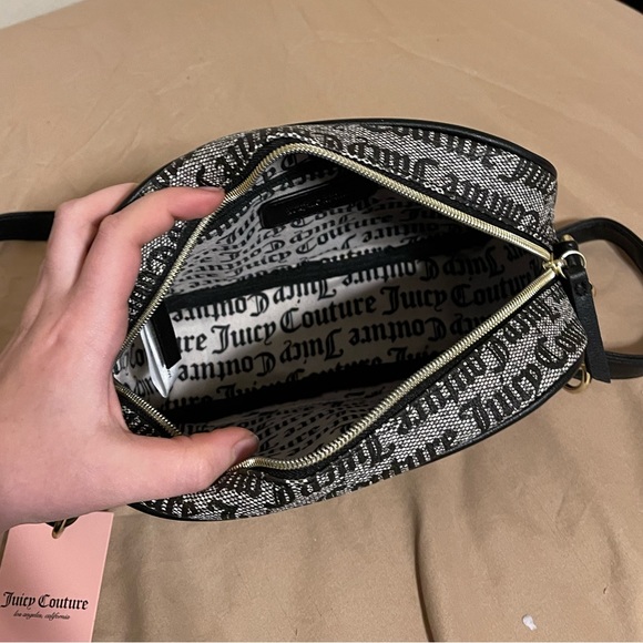 Juicy Couture Double the Love Camera Crossbody - Picture 5 of 7